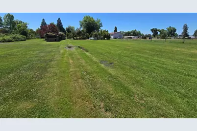 695 Lozier Lane, Medford, OR 97501 - Photo 1