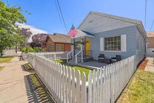 310 N 9th St, Klamath Falls, OR 97601 - Photo 1