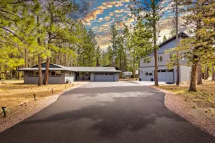 69501 Lasso, Sisters, OR 97759 - Photo 1