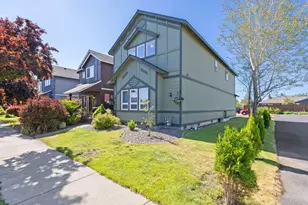 2420 NW Dogwood Ave, Redmond, OR 97756 - Photo 1
