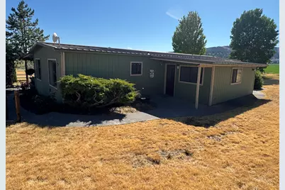 28281 Pickett Road, Malin, OR 97632 - Photo 1