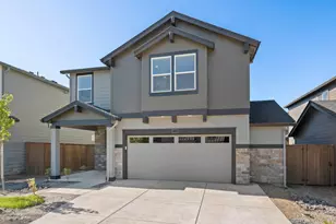21520 SE Etna Pl, Bend, OR 97702 - Photo 1
