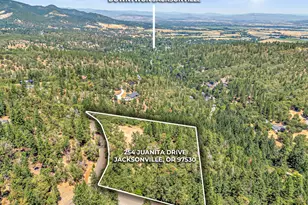 254 Juanita Way, Jacksonville, OR 97530 - Photo 1