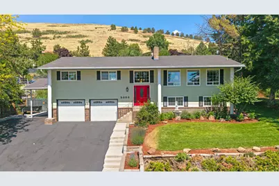 2003 Kimberly Drive, Klamath Falls, OR 97603 - Photo 1