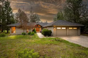 57716 Vine Maple Ln, Sunriver, OR 97707 - Photo 1