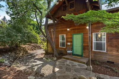 430 S 5th Street, Jacksonville, OR 97530 - Photo 1