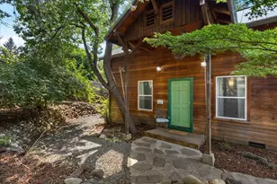 430 S 5th St, Jacksonville, OR 97530 - Photo 1