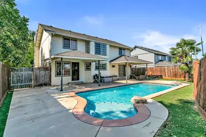 1098 Gate Park Drive, Central Point, OR 97502 - Photo 1