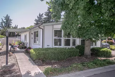 4624 S Pacific Highway #UNIT 50, Phoenix, OR 97535 - Photo 1