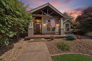 21420 Belknap Dr, Bend, OR 97701 - Photo 1