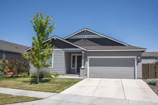 2395 SW Newberry Loop, Redmond, OR 97756 - Photo 1