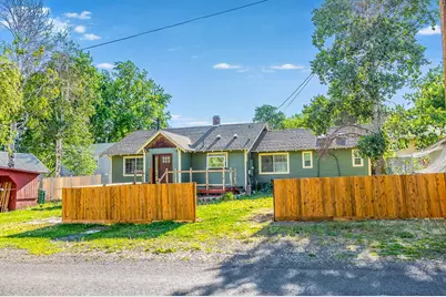 1544 Etna Street, Klamath Falls, OR 97603 - Photo 1