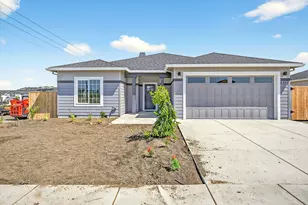 3711 Carlin Dr, Medford, OR 97504 - Photo 1