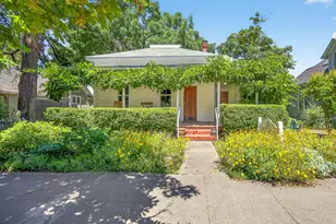 237 B St, Ashland, OR 97520 - Photo 1