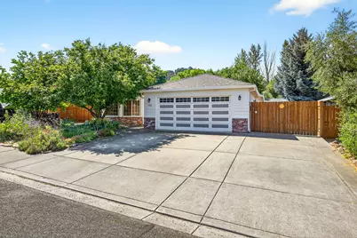 110 Freshwater Drive, Phoenix, OR 97535 - Photo 1