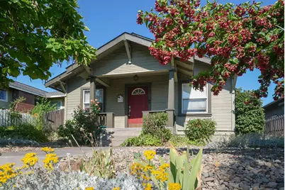 129 Hillside Avenue, Klamath Falls, OR 97601 - Photo 1