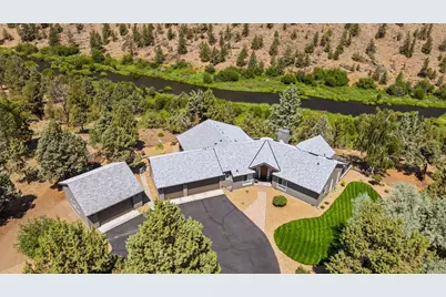 8090 NW Grubstake Way, Redmond, OR 97756 - Photo 1