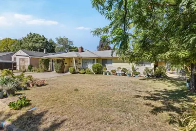 810 Grant Avenue, Medford, OR 97501 - Photo 1