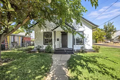 144 N 5th Street, Central Point, OR 97502 - Photo 1