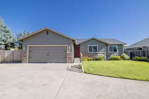 2124 SW Garden Valley Way, Grants Pass, OR 97526 - Photo 1