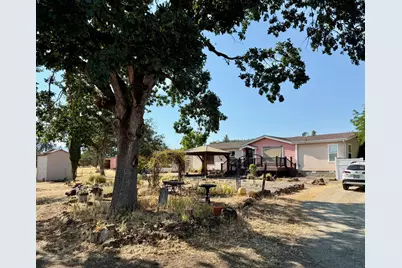 12373 Duggan Road, Central Point, OR 97502 - Photo 1