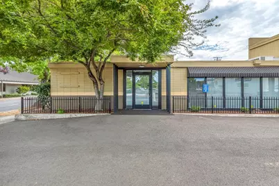 304 S Central Avenue, Medford, OR 97501 - Photo 1