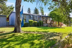 180 Glass Ln, White City, OR 97503 - Photo 1