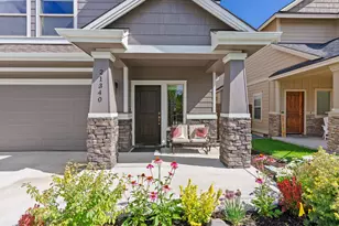 21340 NE Evelyn Pl, Bend, OR 97701 - Photo 1