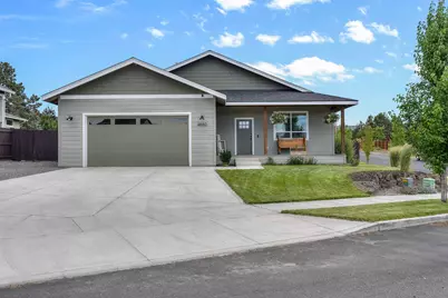 4660 SW Salmon Avenue, Redmond, OR 97756 - Photo 1