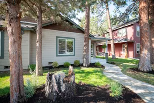 941 E Cascade Ave, Sisters, OR 97759 - Photo 1