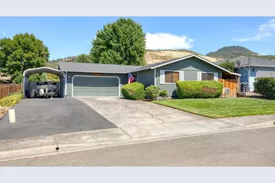 2958 Fairfax Street, Medford, OR 97504 - Photo 1