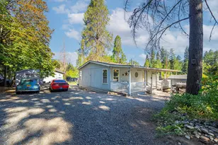 198 Gordon Way N, Grants Pass, OR 97527 - Photo 1