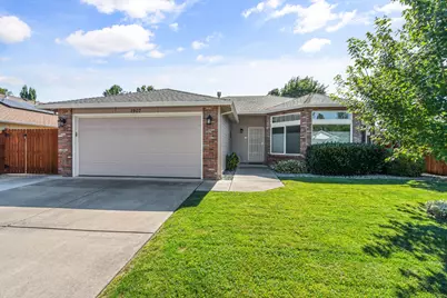 1907 Layla Drive, Medford, OR 97501 - Photo 1