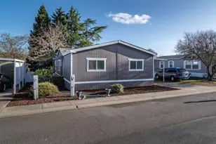 134 Owyhee Ln, Roseburg, OR 97471 - Photo 1