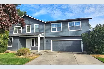 3331 SW Juniper Avenue, Redmond, OR 97756 - Photo 1