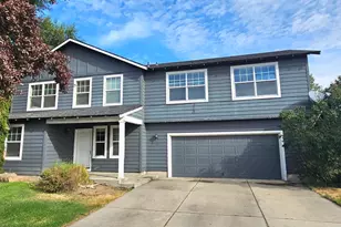 3331 SW Juniper Ave, Redmond, OR 97756 - Photo 1