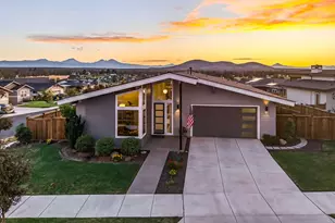 3573 SW 44th St, Redmond, OR 97756 - Photo 1