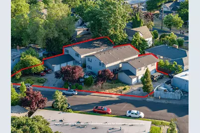 516 J Street, Medford, OR 97501 - Photo 1