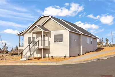 1050 SE Clover Lane, Madras, OR 97741 - Photo 1
