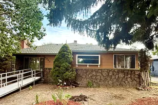 2407 Wantland Ave, Klamath Falls, OR 97601 - Photo 1