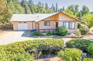 1931 Fruitdale Dr, Grants Pass, OR 97527 - Photo 1