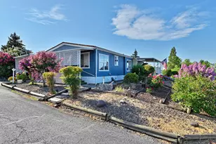 3955 S Stage Rd, Medford, OR 97501 - Photo 1