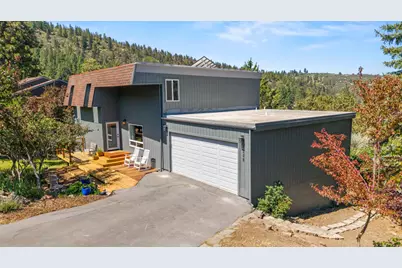 1238 Buck Island Drive, Klamath Falls, OR 97601 - Photo 1