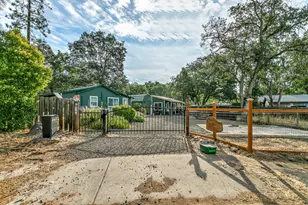 178 Cedar St, Shady Cove, OR 97539 - Photo 1