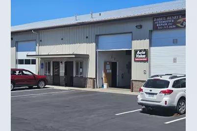 840 SE Woodland Boulevard #115, Bend, OR 97702 - Photo 1