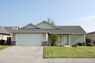 799 NE Quince Ave, Redmond, OR 97756 - Photo 1