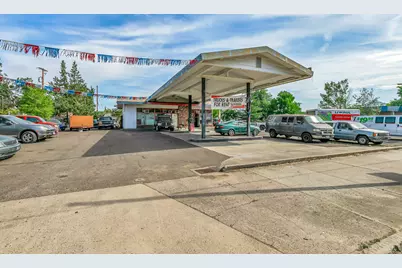 906 W Main Street, Medford, OR 97501 - Photo 1