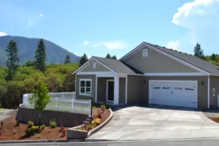 2121 SE Wyndham Way, Grants Pass, OR 97527 - Photo 1