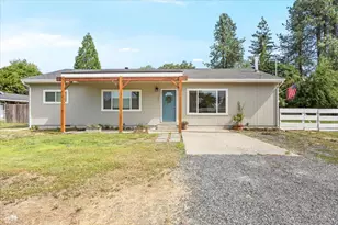 151 Laubach Ln, Grants Pass, OR 97526 - Photo 1