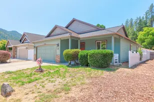 100 Westbrook Dr, Rogue River, OR 97537 - Photo 1